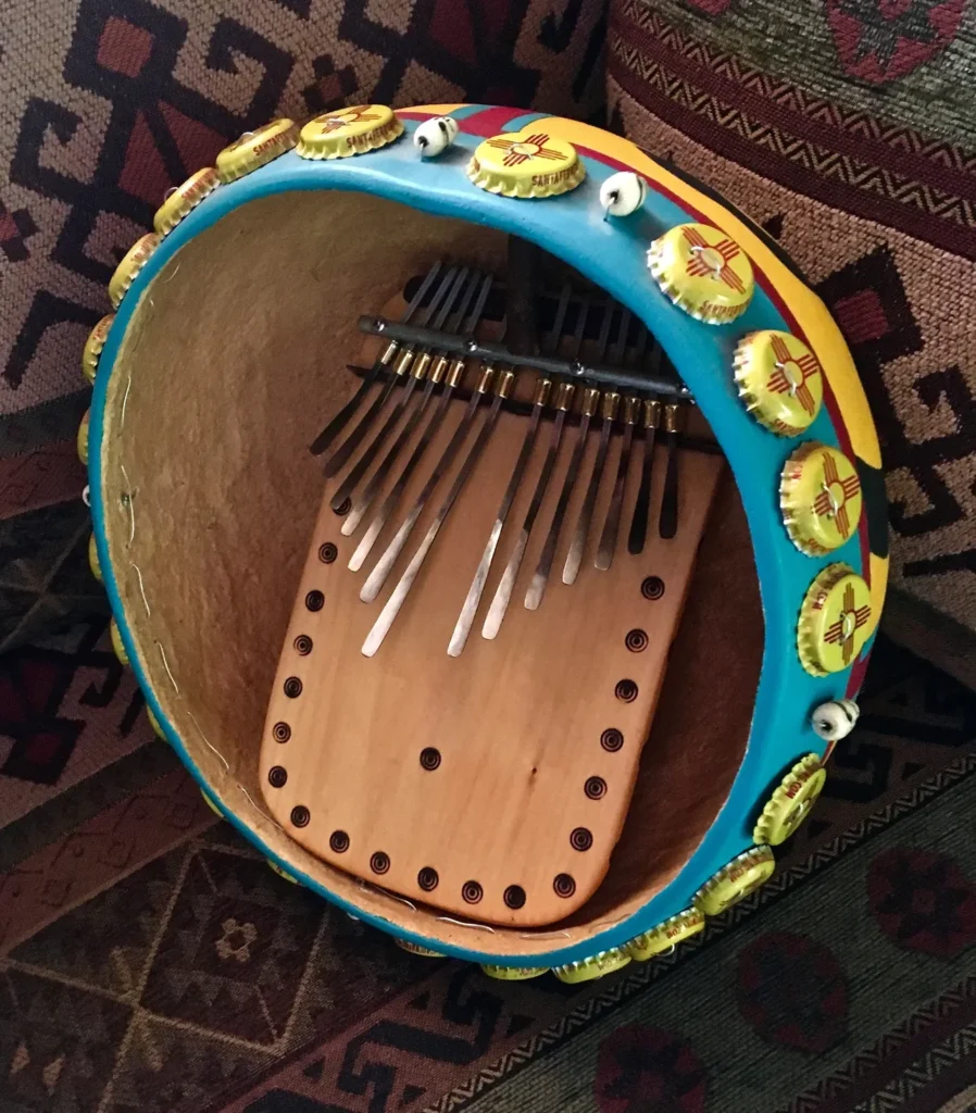 Kalimba Soundboard with Gourd Deze'